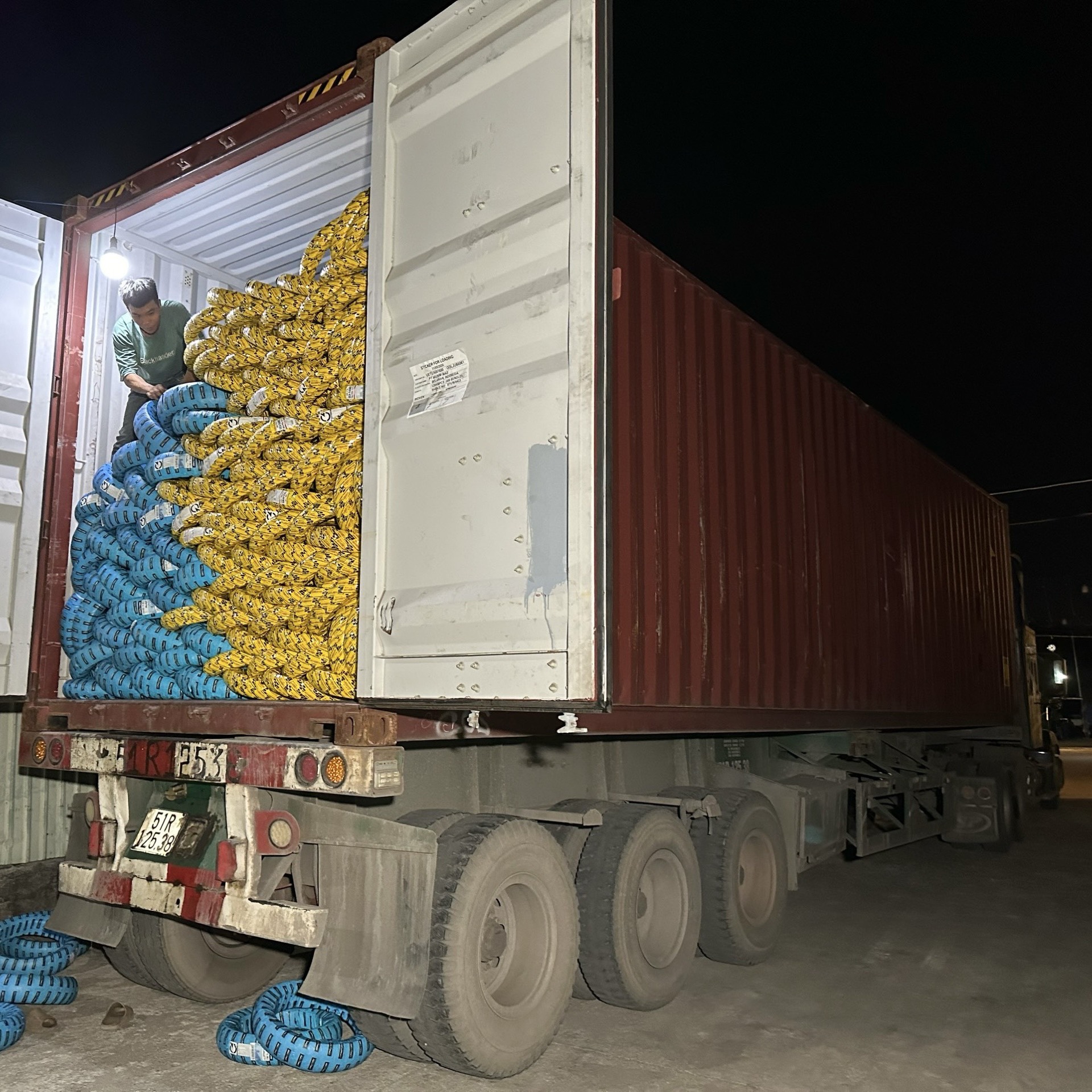 Hàng cập bến cuối tháng 07/2024
